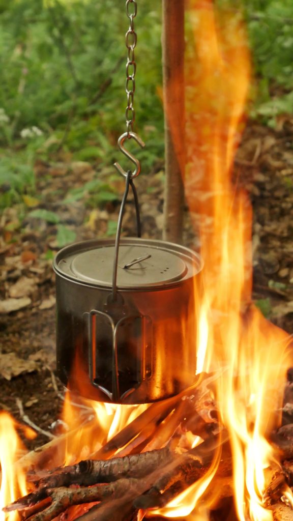 How to suspend your pot over a campfire
